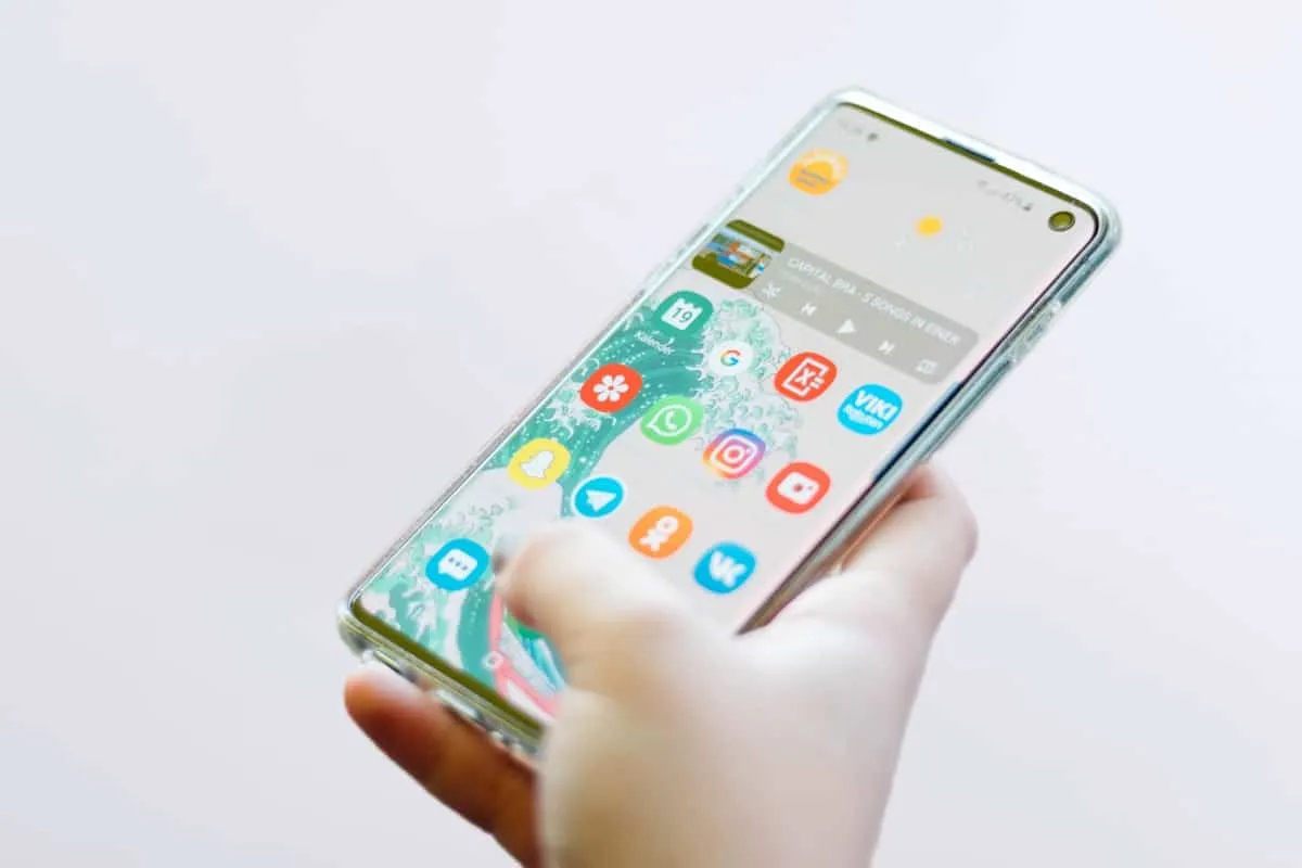 React Native mobīlo aplikāciju izstrāde